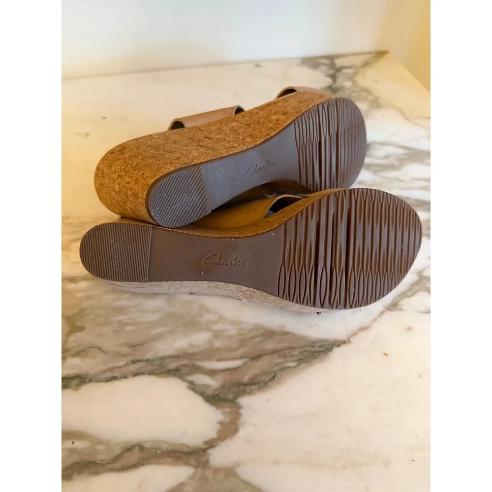 Clarks Collection Tan Leather Crisscross Wedge Slingback Sandals Women Size‎ 10